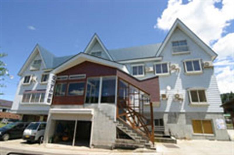 Nakasumi Ryokan Yuzawa  Exteriör bild