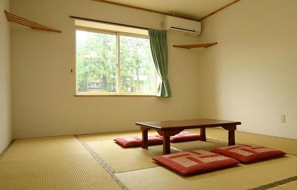 Nakasumi Ryokan Yuzawa  Rum bild